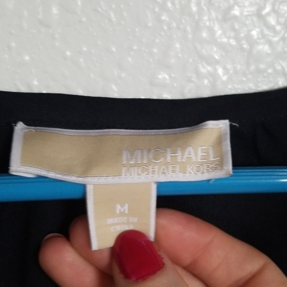 Blouse - Picture 2 of 3